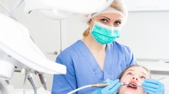 chirurgien dentiste en parodontologie